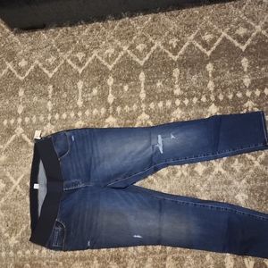 Old Navy maternity skinny jeans